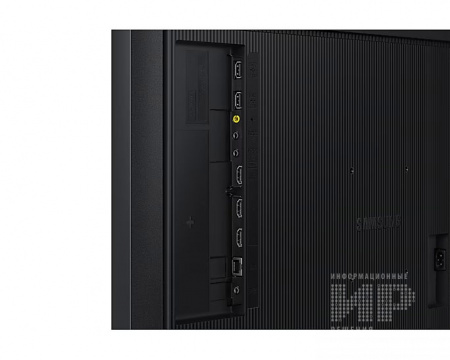 Профессиональный дисплей Samsung QM32C