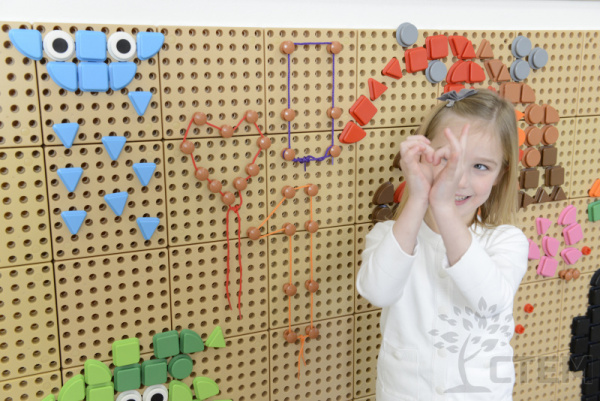 STEM Колышки и шнуровка. Набор из 200 колышков и 30 шнуровок